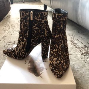 Jessica Simpson Teddi2 size 7.5 EUC